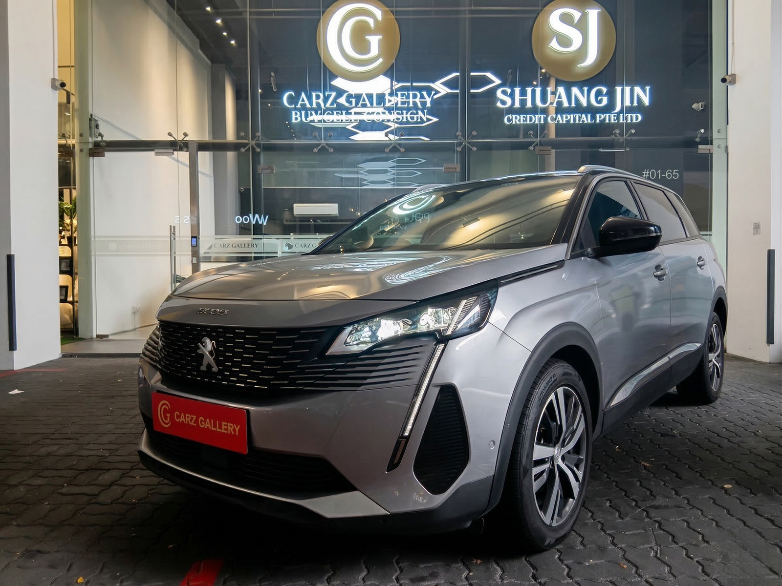 Peugeot 5008 1.2A PureTech EAT8 Allure Premium