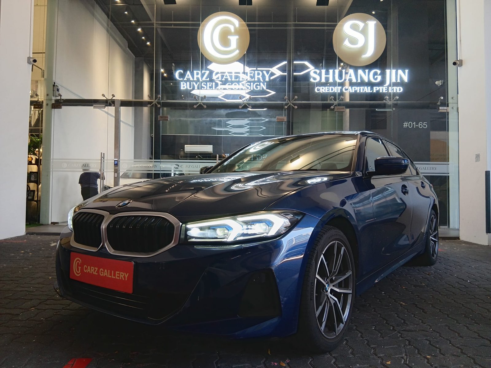 BMW 3 Series 318i